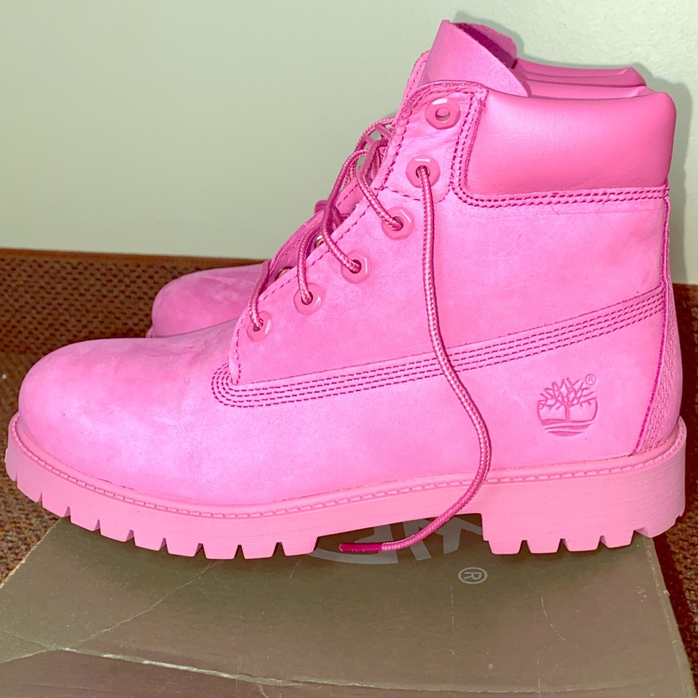 BRAND NEW Timberland Hot Pink Boots - SIZE: 6.5
